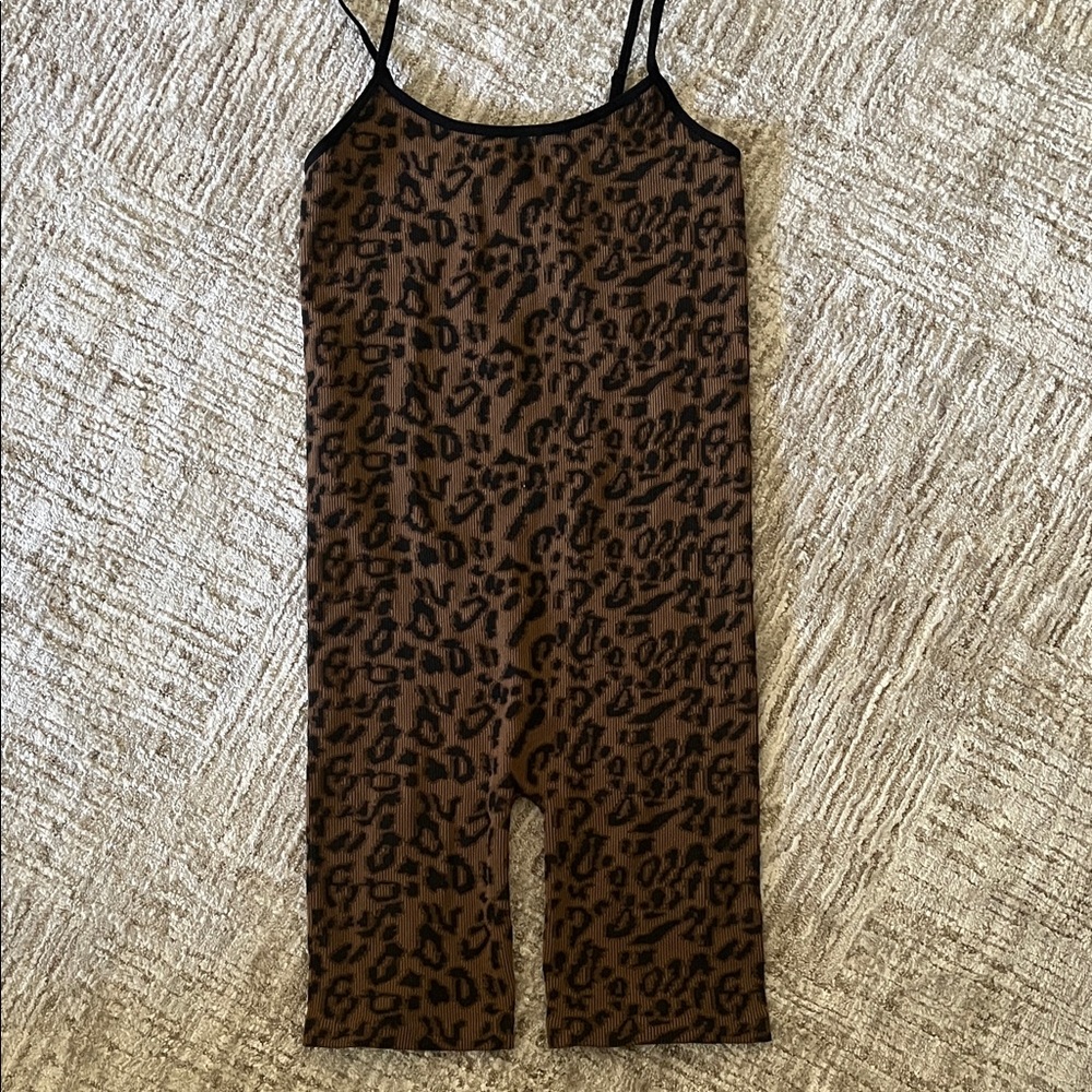 Bozzolo Brown and Black Animal Print Top